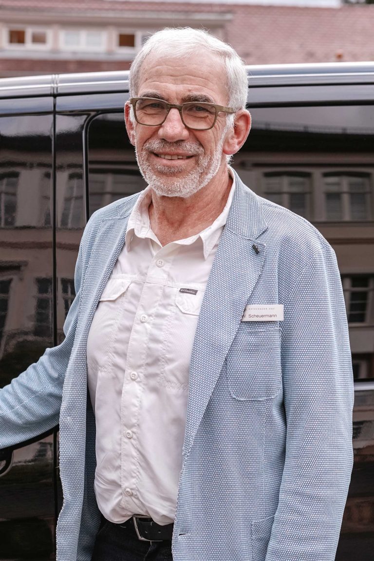 Scheuermann chauffeur