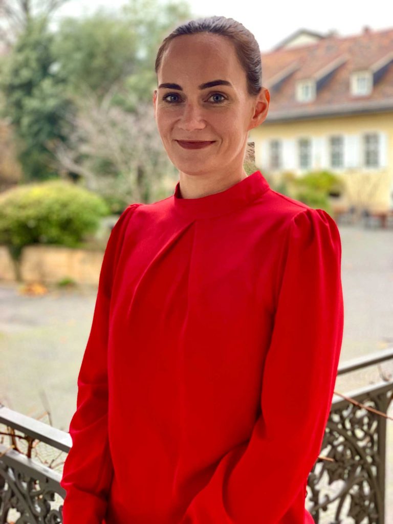 Susanne Pagel, Rezeptionistin im Genussresort Ketschauer Hof in Deidesheim/ Pfalz