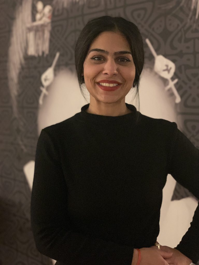 Almira Fazlii, Servicemitarbeiterin im Restaurant Sushi B. - Outlet des Genussresorts Ketschauf Hof in Deidesheim/ Pfalz